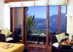 เล้ควิว โฮเต็ลแอนด์เรสเทอรองค์ (Lakeview Hotel and Restaurant)4