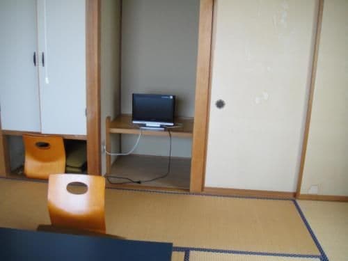 Japanese-Style Room