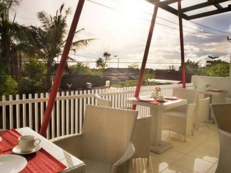 Hitakara Surfer Hostel0