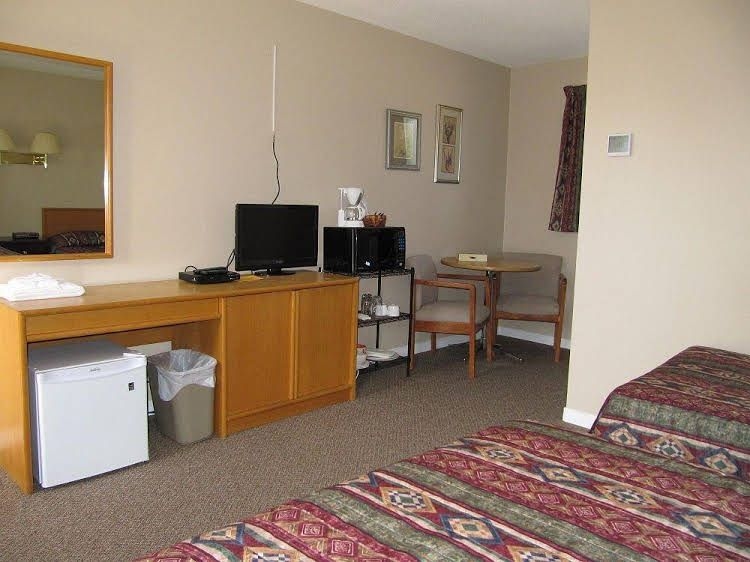 Spring Lake Resort0