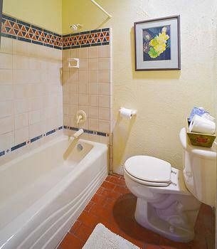 Adobe Rose Inn0