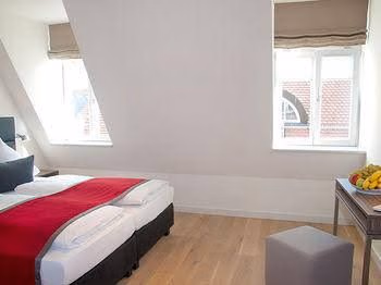 Gideon Hotel4