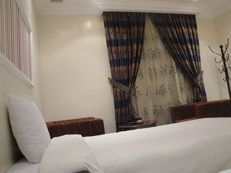 Marina Royal Hotel Suite0