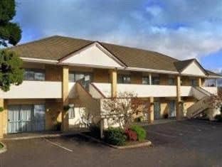 Fenton Court Motel Fenton Court Motel