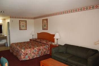 Express Inn & Suites Westwego1