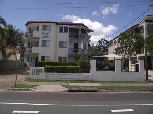 ริเวอร์ แซนด์ อพาร์ทเมนท์ (River Sands Apartments)0