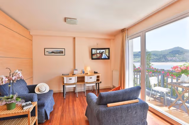 APARTMENT CAPACITY 4