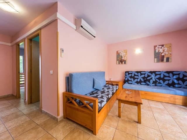 APARTMENT CAPACITY 4 ONE BEDROOM