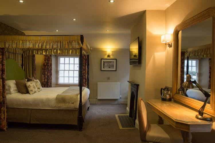 Queens Head Inn & Restaurant Queens Head Inn & Restaurant