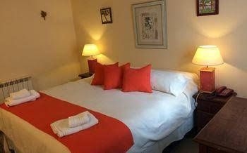 Hosteria Las Acacias1