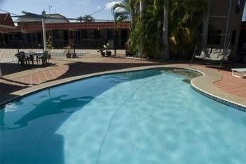 อคาเซีย มอเตอร์ อินน์ (Acacia Motor Inn)0