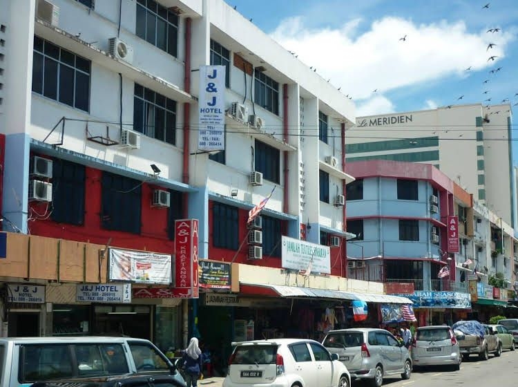 J&J Hotel4
