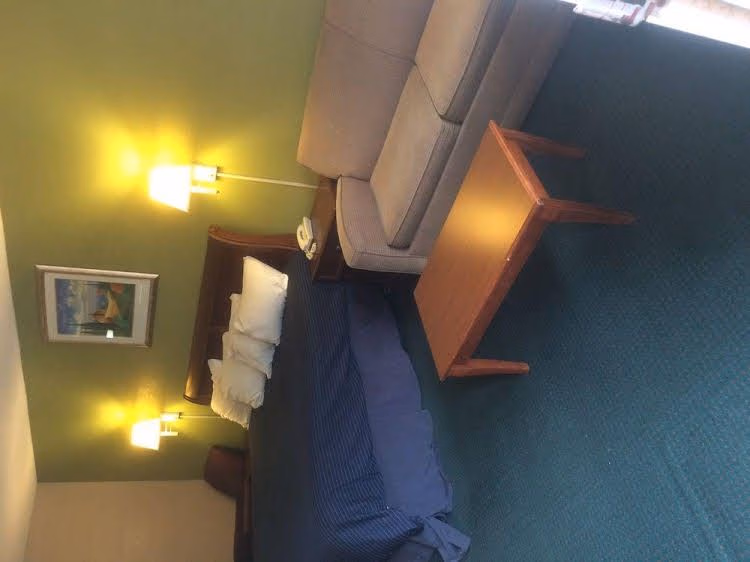 Anniston Inn and Suites4