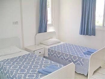 Renos Tourist Apartments0