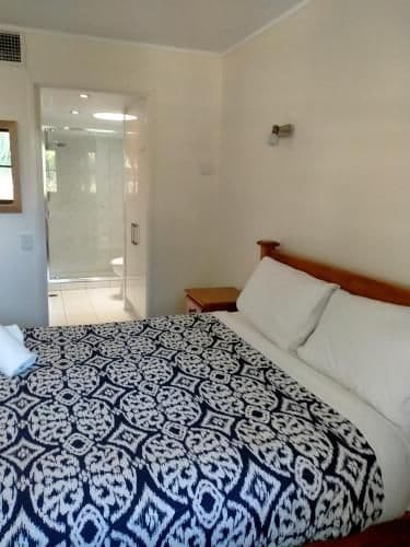Premium Two-Bedroom Apartment - Top Floor with Sea View
