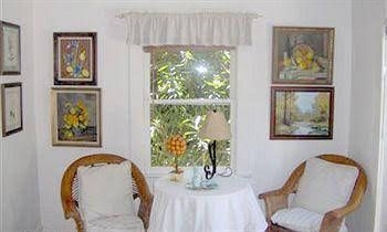 Secret Garden Inn & Cottages1