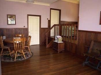 Pemberton Old Picture Theatre Holiday Apartments Pemberton Old Picture Theatre Holiday Apartments