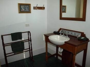 Pemberton Old Picture Theatre Holiday Apartments3