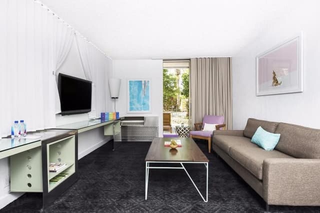 DOUBLE DELUXE ONE BED