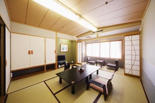 Japanese-Style Room - Non-Smoking - Japanese Kaiseki Dinner