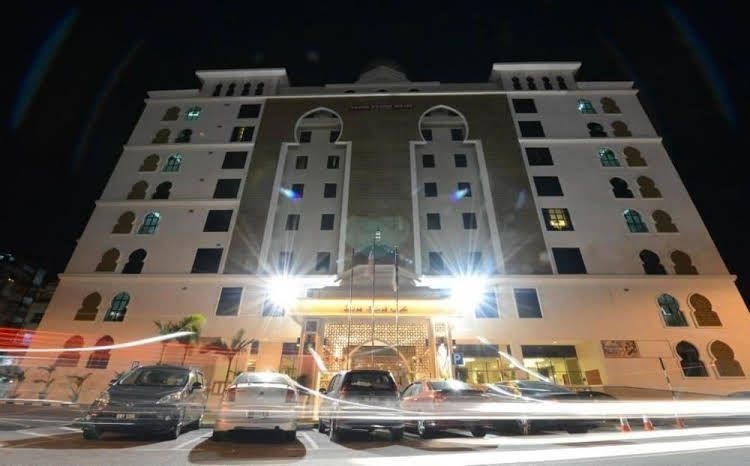 เอ็มเมอร์รัลพูเทอรีโฮเต็ล (Emerald Puteri Hotel)3