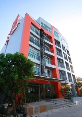เดอะ ปาล์ม เรสซิเดนซ์ (The Palms Residence)0