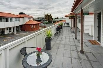 315 โมเทล ริกคาร์ตัน (315 Motel Riccarton)3