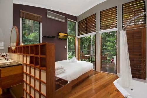 Queen Room with Spa Bath (Adults Only)