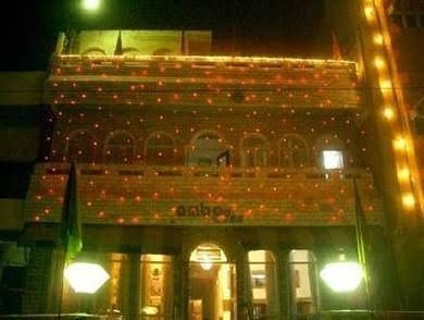 Hotel Amba Inn0
