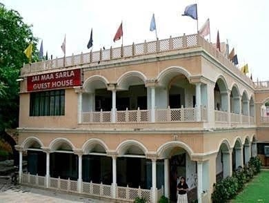 Hotel Amba Inn4