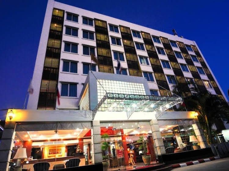 โรงแรมดิแอร์พอร์ต โรงแรมดิแอร์พอร์ต