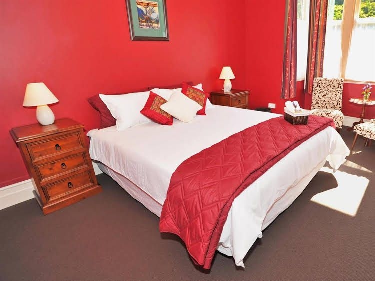 Fernview Cottage Bed and Breakfast3