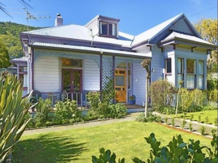 Fernview Cottage Bed and Breakfast4