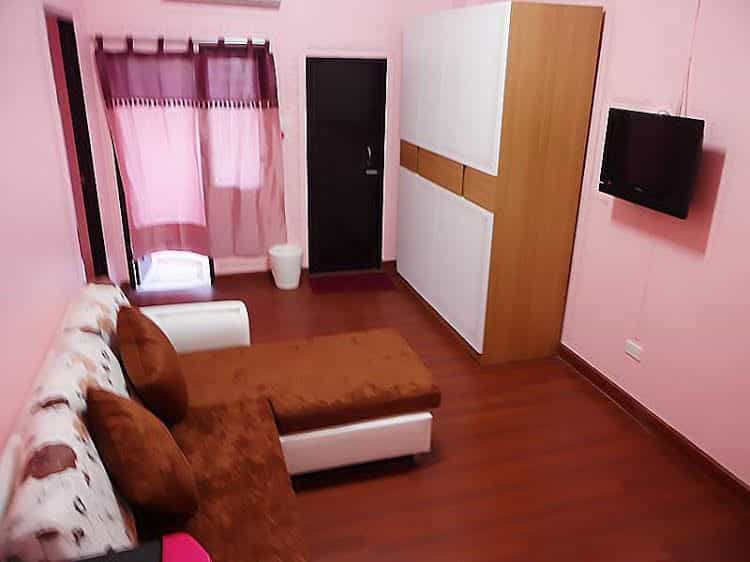 Ponlaan Apartment Ponlaan Apartment