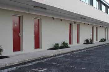 Black Horse Lodge & Suites