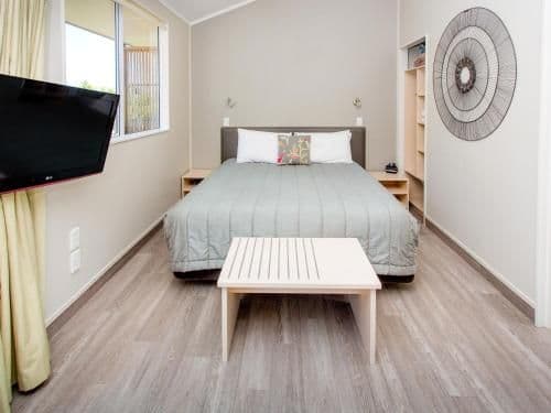 Apartment with Park View