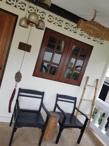 Bungalow with Garden View