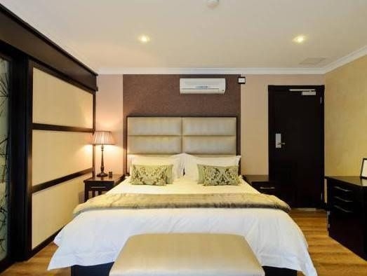 Executive Suites at 5553