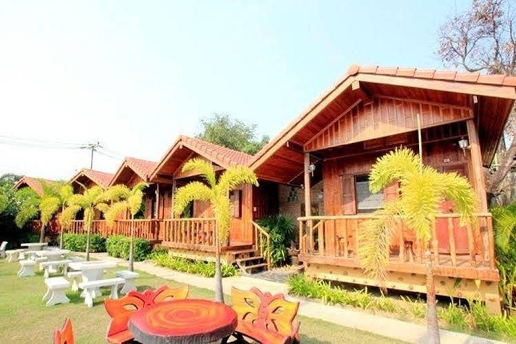 เจแอนด์เจ เกสต์เฮาส์ (J&J Guesthouse)0