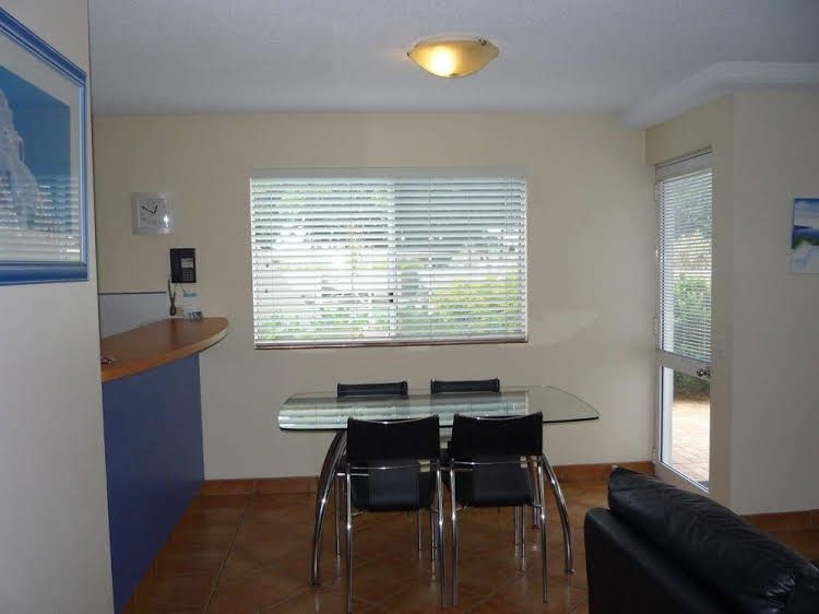 Regatta Riverfront Apartments2