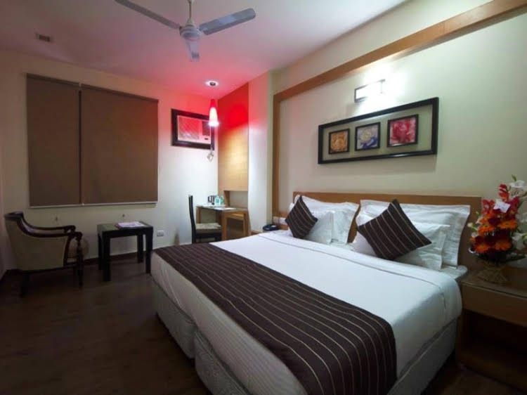 โรงแรมเมโทรโปลิแทน (Hotel Metropolitan)4