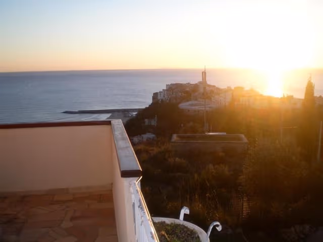 DOUBLE SEA VIEW