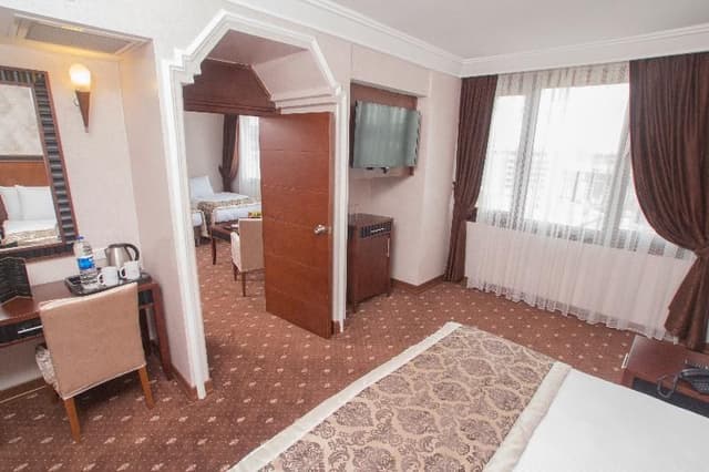 FAMILY ROOM PROMO