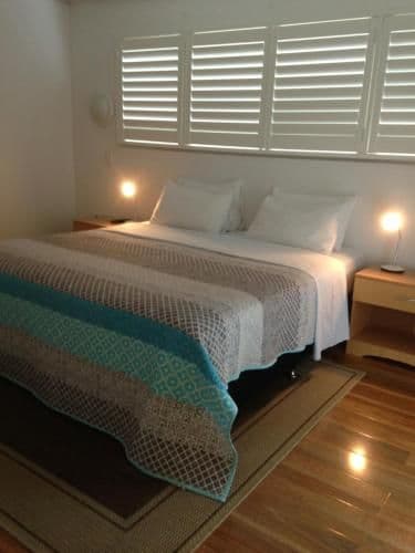Deluxe One-Bedroom Apartment