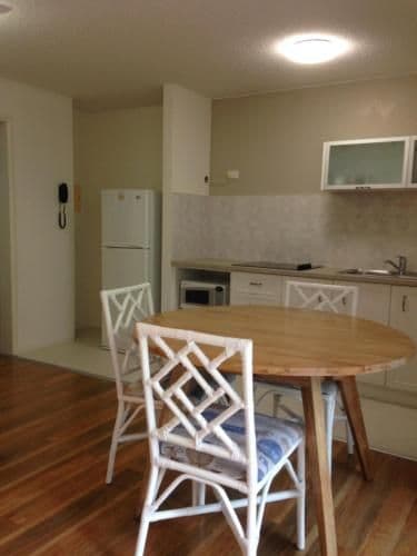 Deluxe One-Bedroom Apartment
