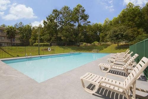 Americas Best Value Inn - Tillmans Corner / Mobile4