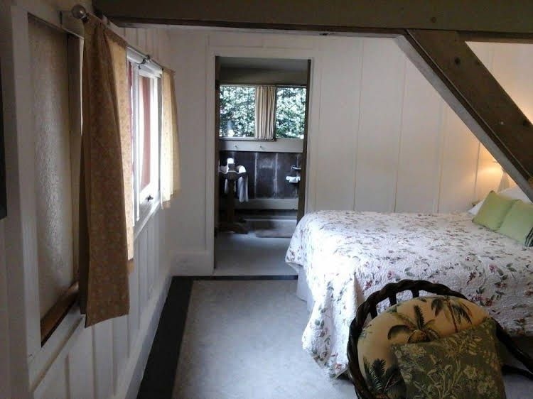 Hale Ohia Cottages3
