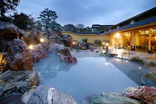 คินทาโร่ (Kintarou Onsen Hotel)1