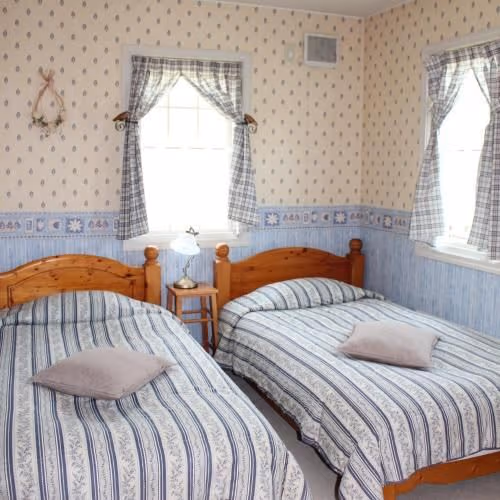 Standard Room with Shared Bathroom