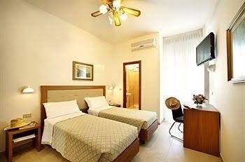 Mediterraneo Hotel & Suites4